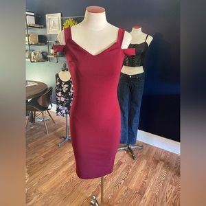 Windsor Burgundy Bod Con Pencil Dress. Like New. Size Small
